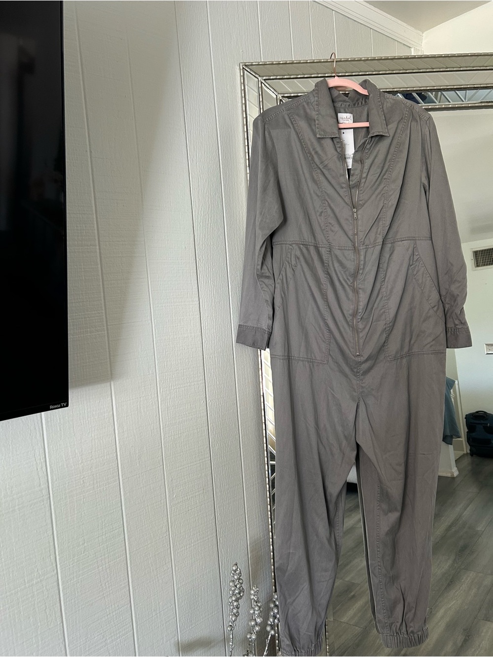 Lightweight Gray Utility Jumpsuit with Front Zip